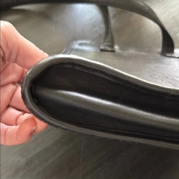 Brighton Black Croc-Embossed purse - Picture 6 of 12